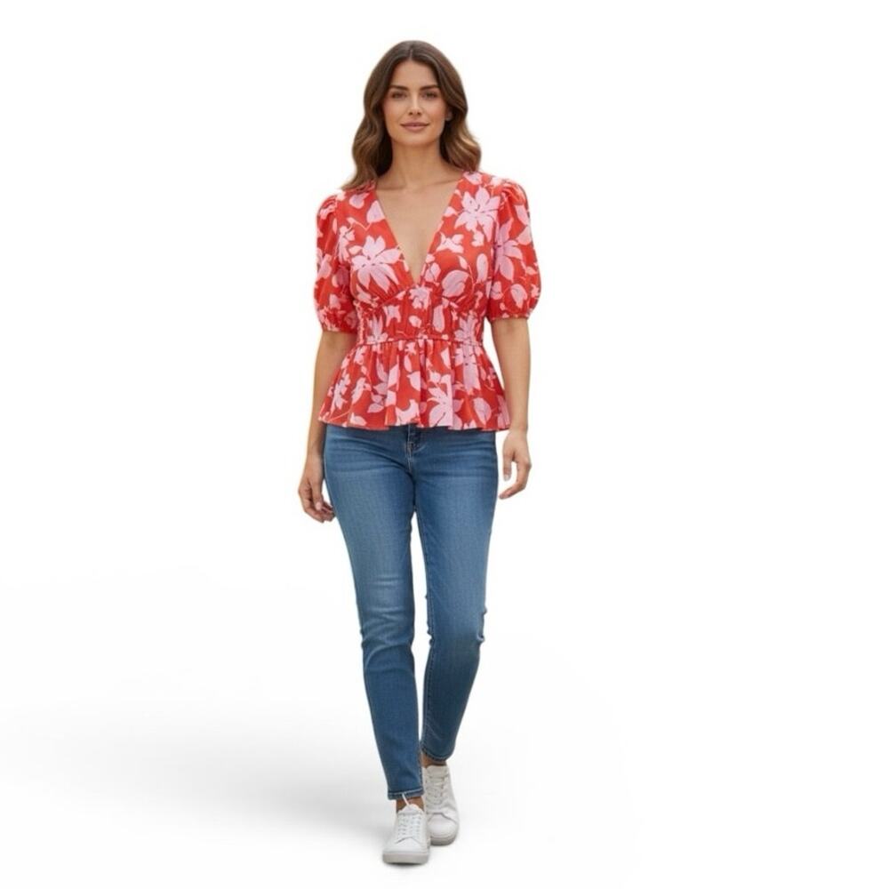 Sienna Sky Peplum Top Size Medium Red Pink Floral Shirred Waist Puff Shoulder
